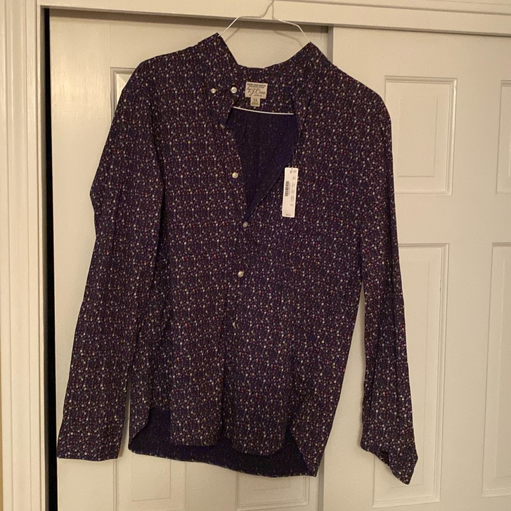 Jcrew Men’s X-Large flowered dress shirt
